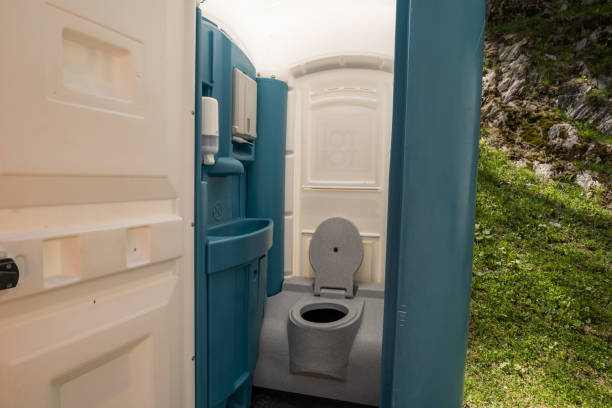 Best Construction site porta potty rental  in Burlington, IA