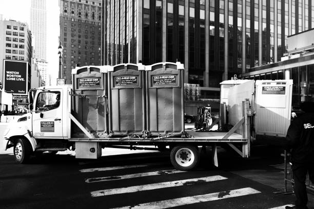 Best Luxury portable toilet rental  in Burlington, IA